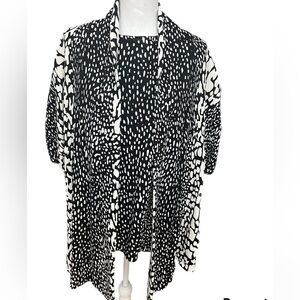 Grace Women’s Size 2X Tank And Open Front Tunic Black/white